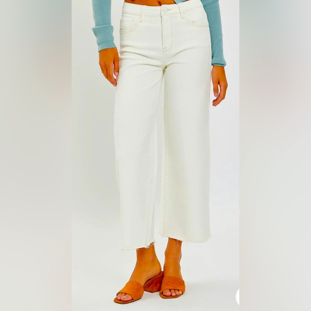 Risen High Waisted Crop Wide Leg Jeans Cream